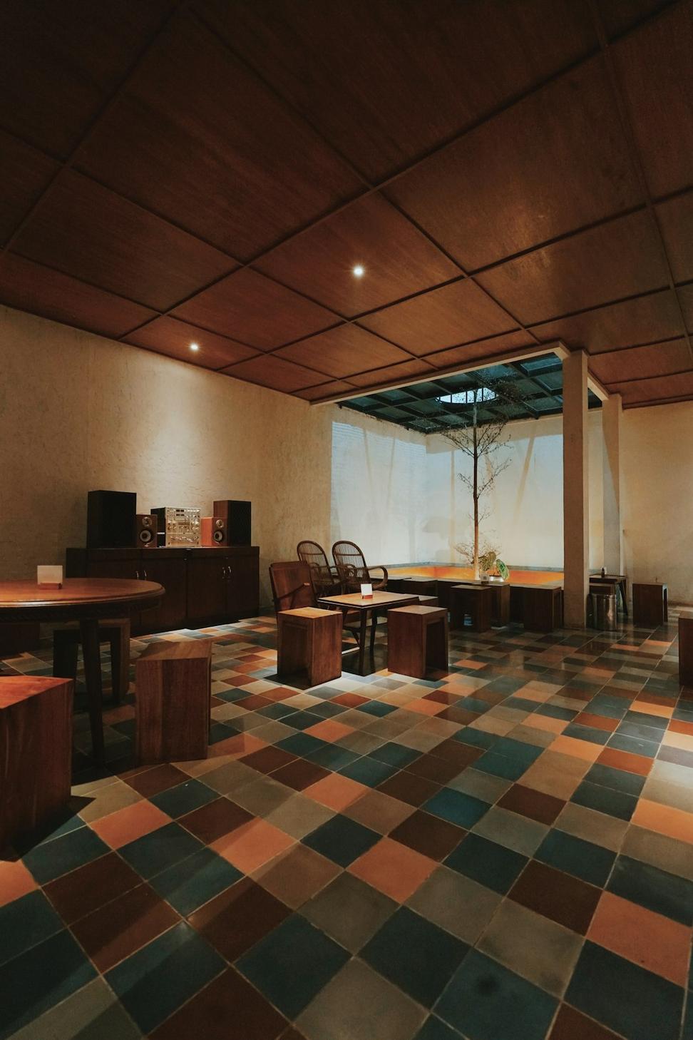 Modern workspace